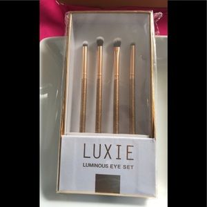 Luxie brushes